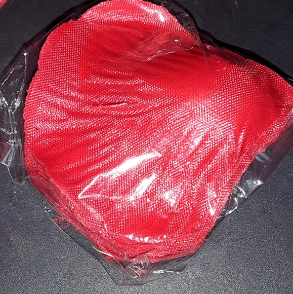 Silk Rose Petals (Special Order) - Picture 3 of 3